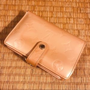 Authentic Louis Vuitton Kisslock Wallet